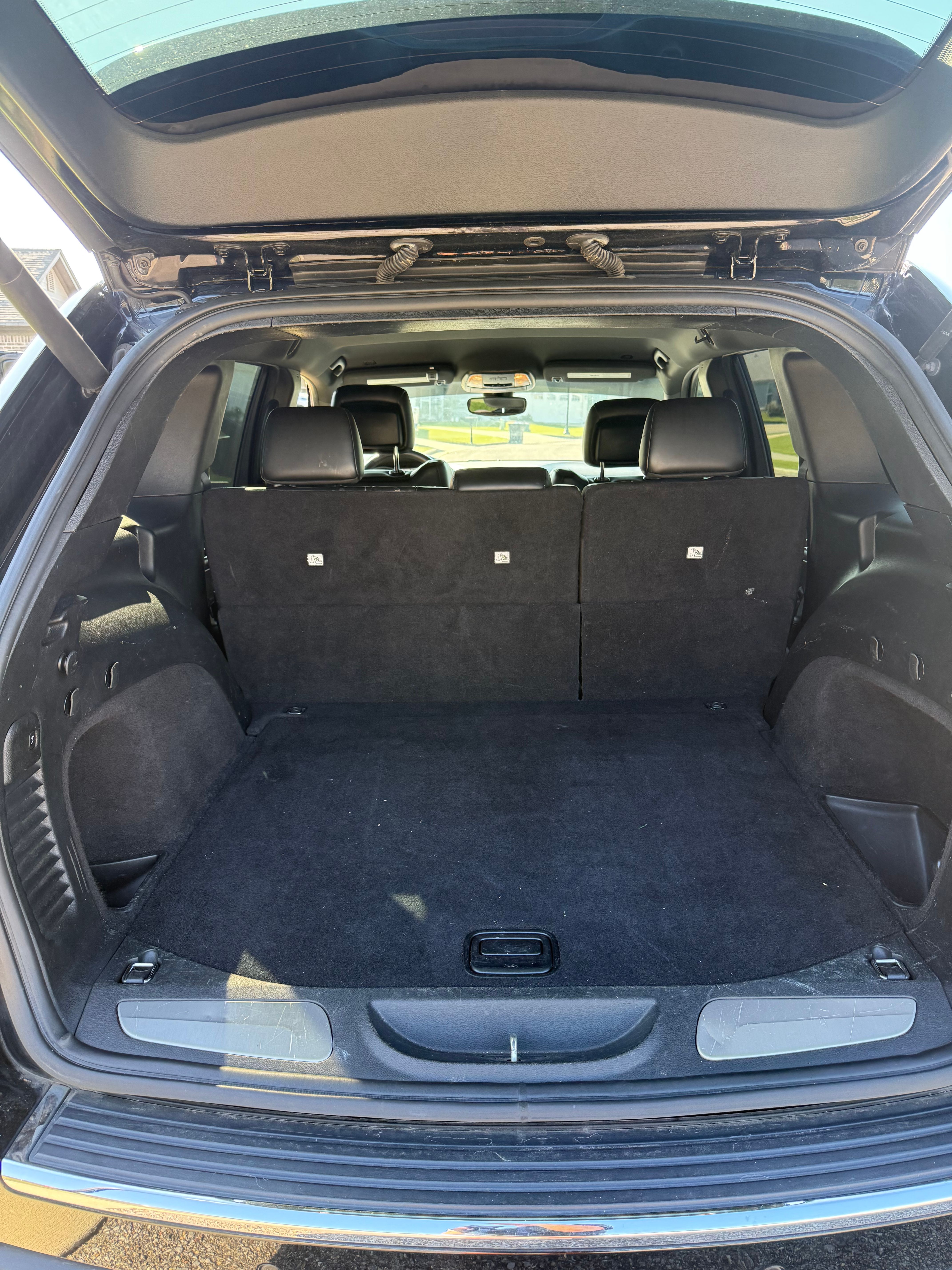 Used 2018 Jeep Grand Cherokee Limited AWD/4WD image 9