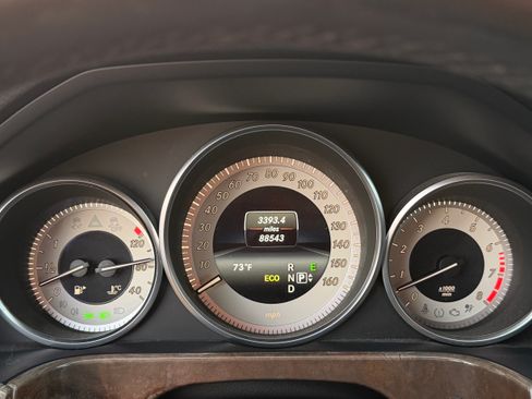 Used 2014 Mercedes-Benz E 350 Sedan image 14
