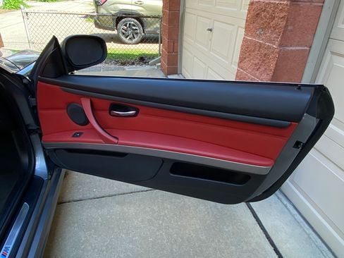 Used 2011 BMW 328i Convertible RWD image 19