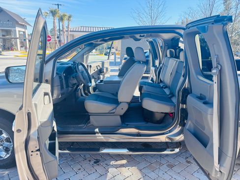 Used 2007 Nissan Titan XE w/ Preferred Pkg image 11