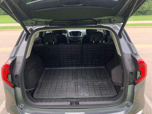 Used 2019 GMC Terrain Denali w/ GMC Pro Grade Package AWD/4WD image 22
