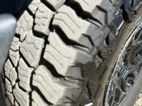 Used 2021 Ford Bronco Black Diamond w/ Sasquatch Package image 12