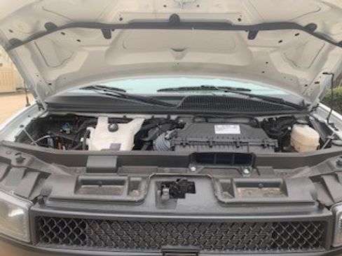 Used 2024 Chevrolet Express 2500 Extended w/ Driver Convenience Package image 15