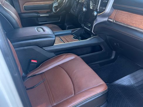 Used 2020 RAM 3500 Limited image 9