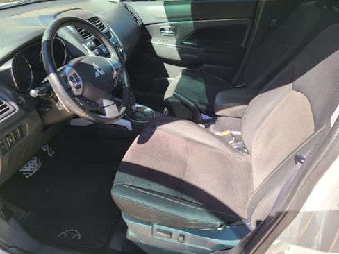 Used 2013 Mitsubishi Outlander Sport LE image 12