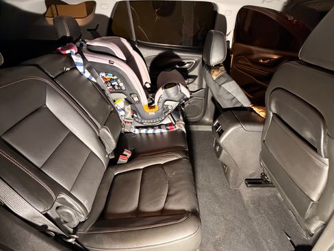 Used 2020 GMC Terrain SLT image 16