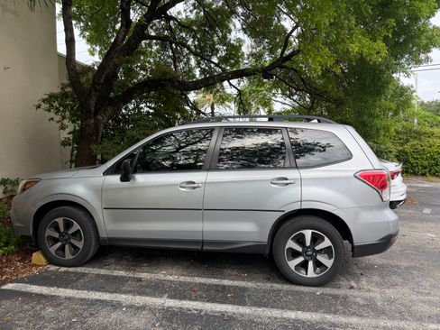 Used 2018 Subaru Forester 2.5i w/ Alloy Wheel Package AWD/4WD image 5