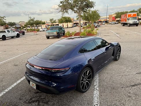 Used 2023 Porsche Taycan RWD image 5