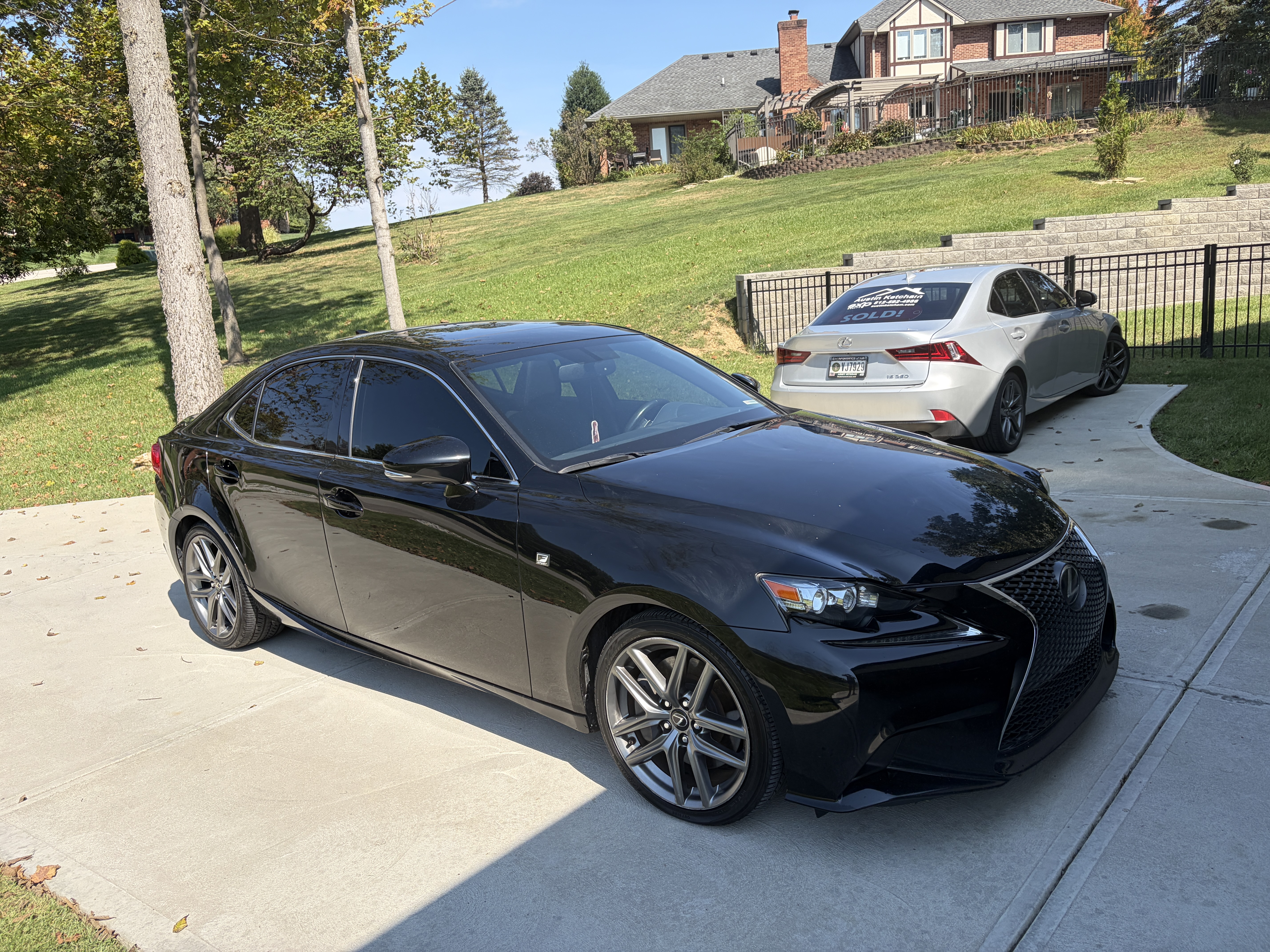 Used 2016 Lexus IS 300 AWD w/ F Sport Package image 2
