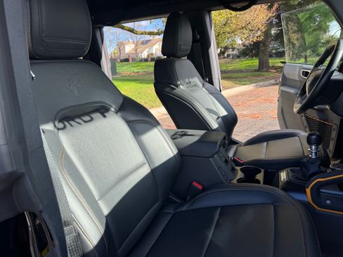 Used 2021 Ford Bronco Badlands image 28