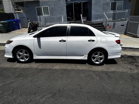 Used 2011 Toyota Corolla S FWD image 1
