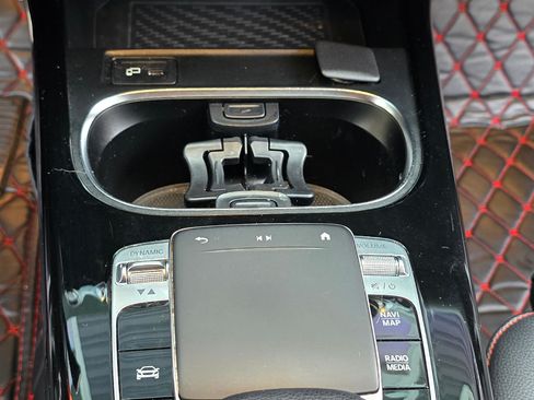 Used 2020 Mercedes-Benz CLA 250 image 14