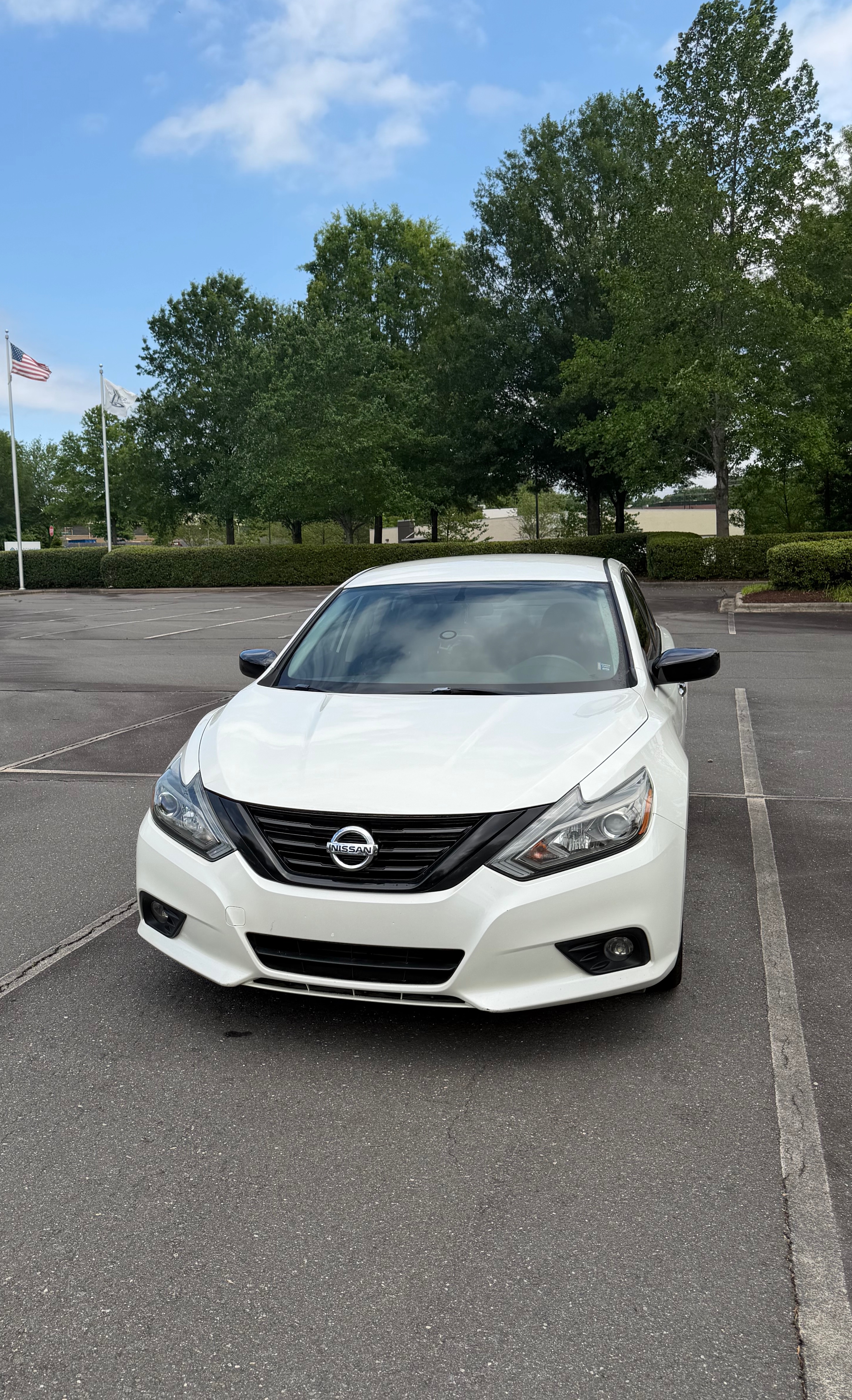 Used 2018 Nissan Altima 2.5 SR w/ SR Midnight Edition FWD image 4