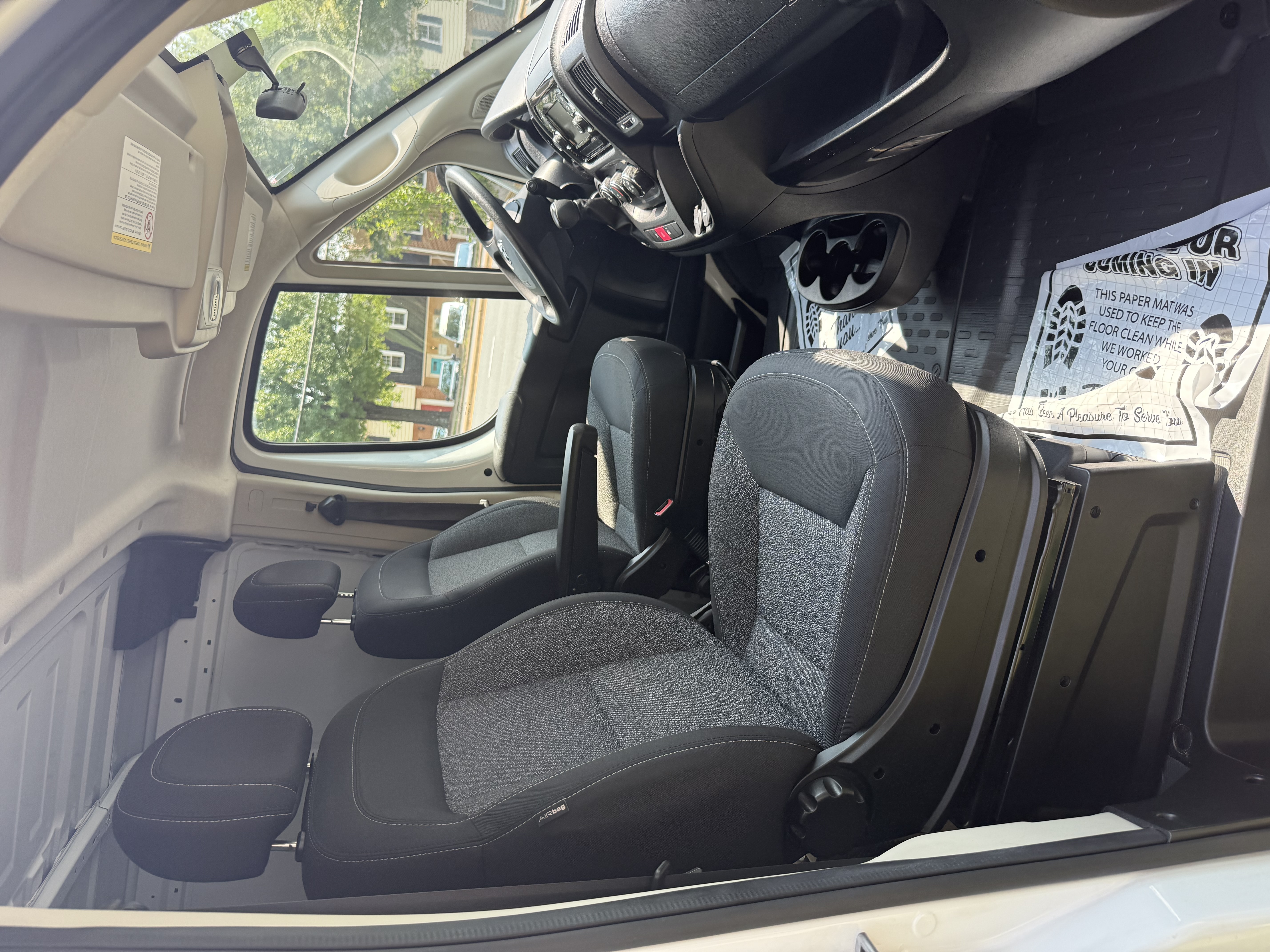 Used 2019 RAM ProMaster 1500 w/ Interior Convenience Group FWD image 14