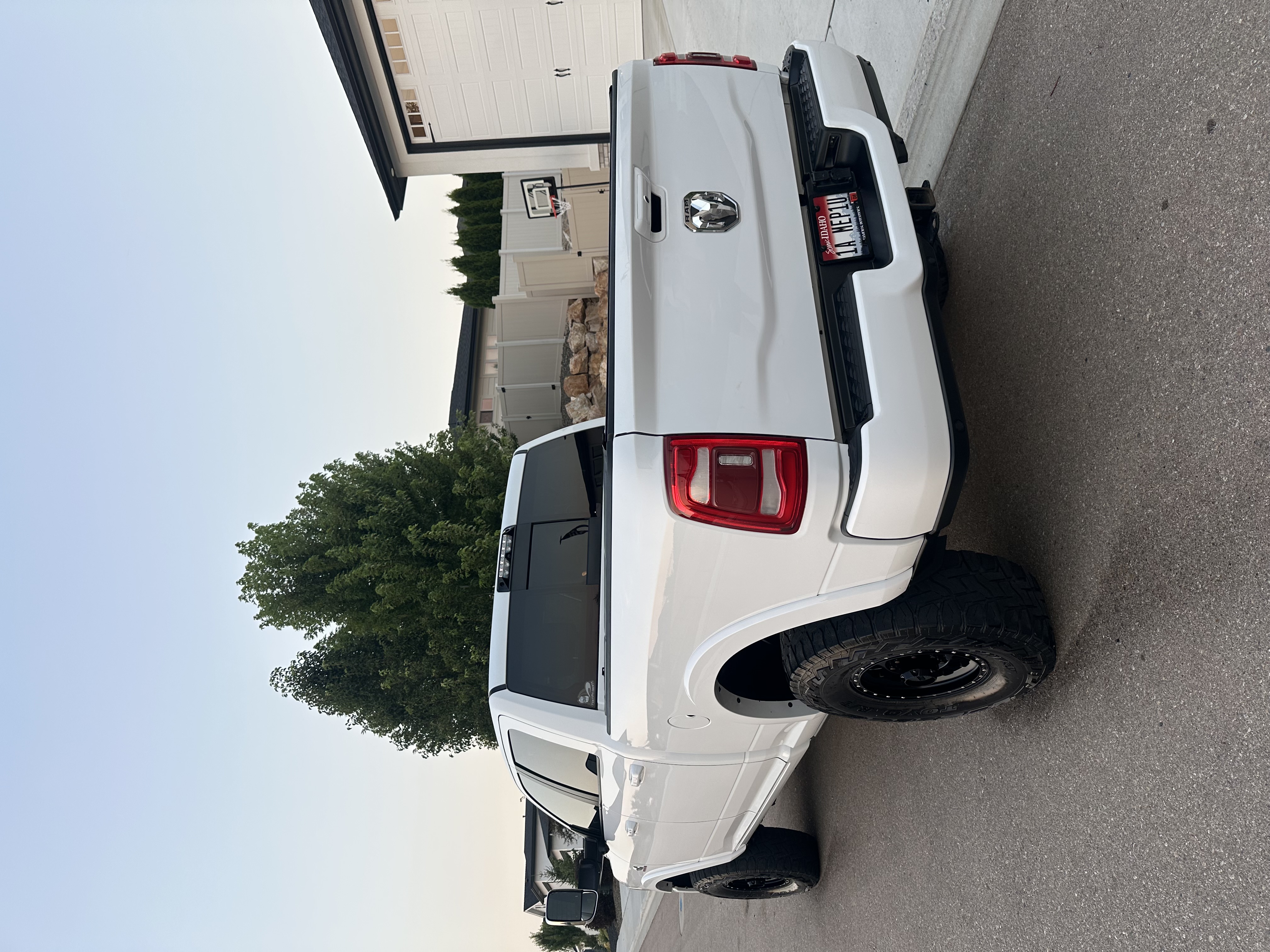 Used 2019 RAM 2500 Laramie AWD/4WD image 8
