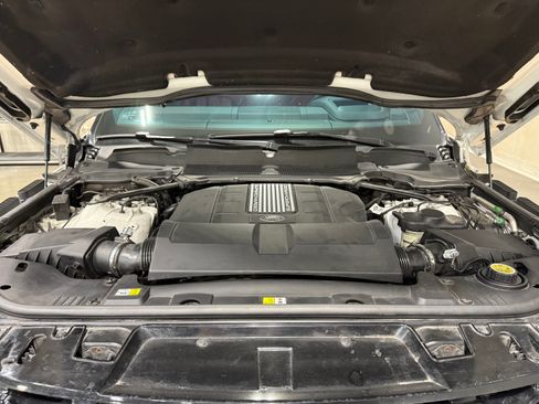 Used 2018 Land Rover Range Rover Sport Supercharged image 9