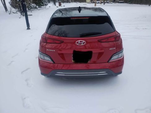 Used 2022 Hyundai Kona SEL w/ Cargo Package image 6