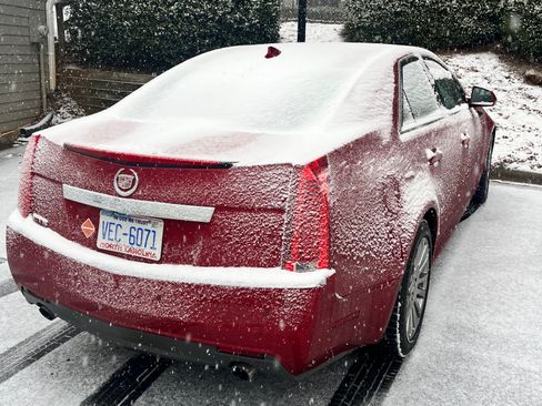 Used 2011 Cadillac CTS Performance w/ Performance Luxury Package image 5