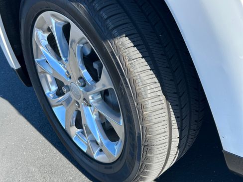 Used 2020 Jeep Grand Cherokee Summit image 8