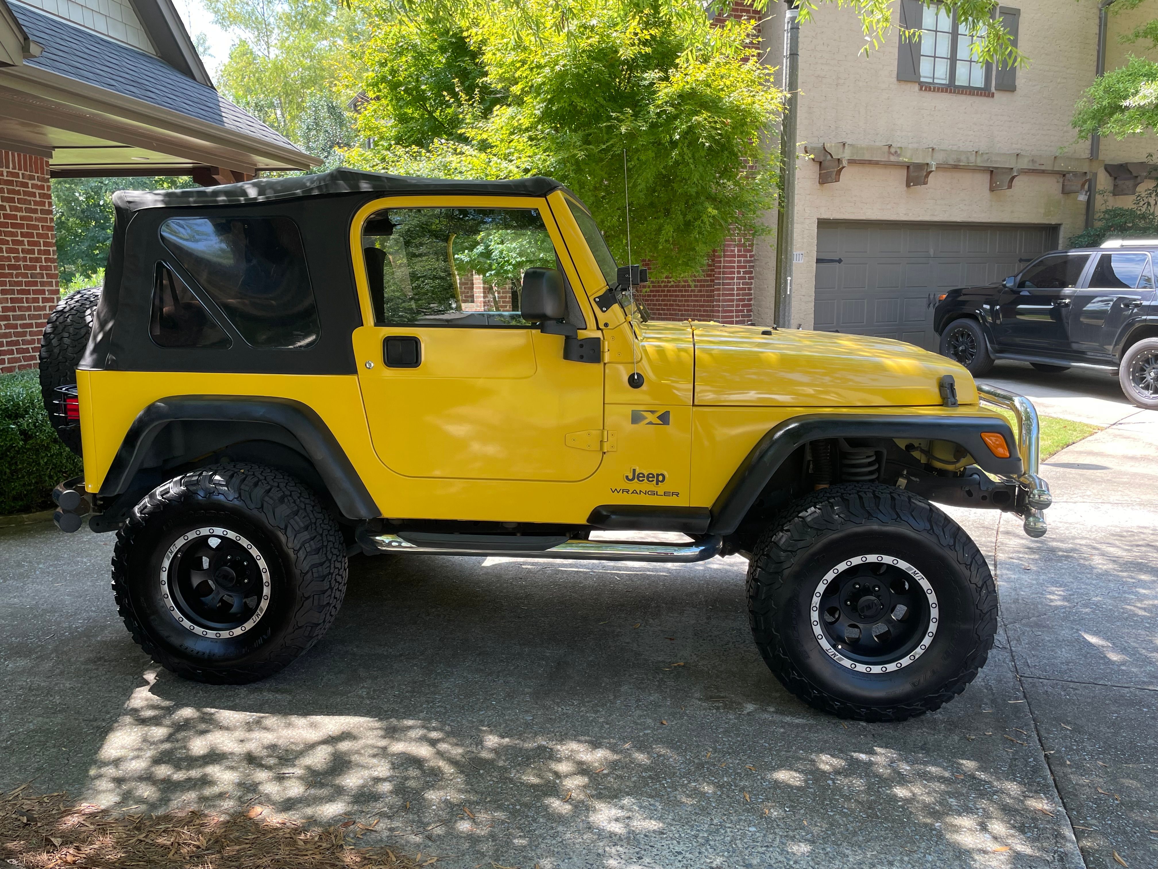 Used 2005 Jeep Wrangler X AWD/4WD image 2