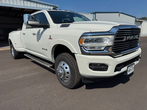 Used 2020 RAM 3500 Laramie image 9