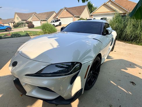 Used 2021 Toyota Supra Premium w/ Driver Assist Package RWD image 4