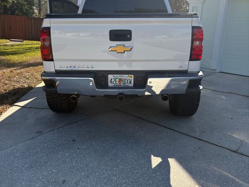 Used 2018 Chevrolet Silverado 1500 LT w/ All Star Edition image 2