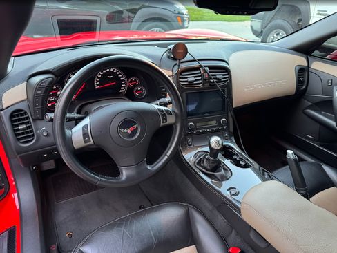 Used 2010 Chevrolet Corvette Z06 w/ Preferred Equipment Group image 12