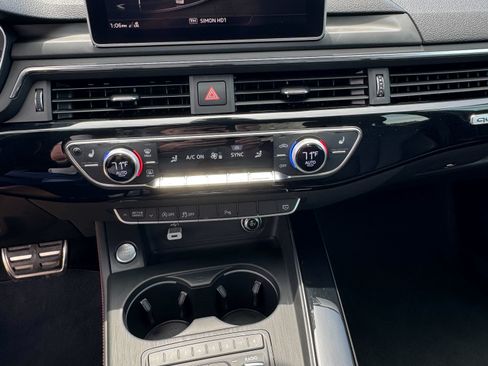 Used 2018 Audi A4 2.0T Premium Plus w/ Premium Plus Package AWD/4WD image 16