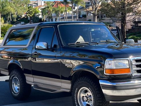 Used 1996 Ford Bronco image 13