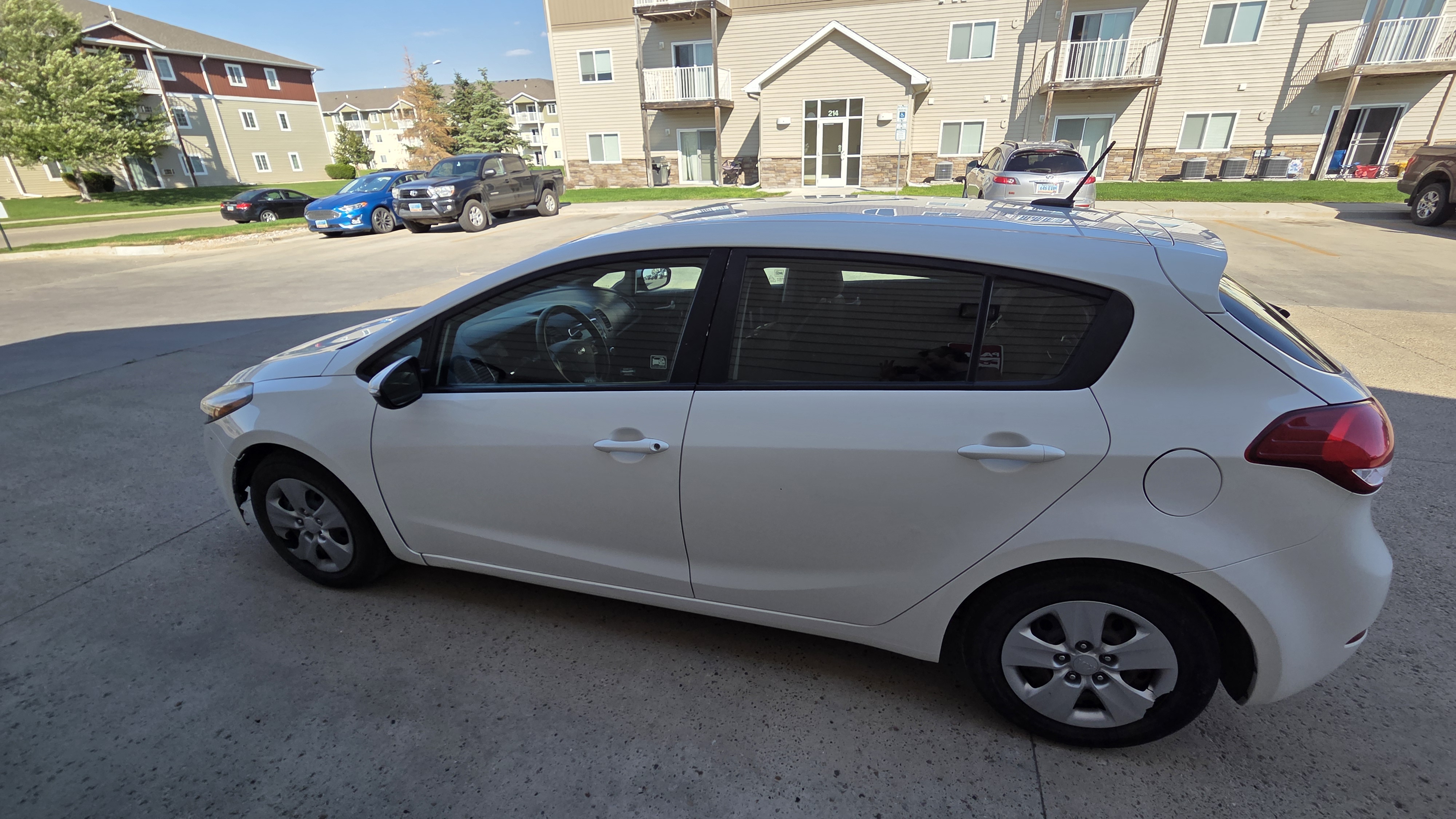 Used 2017 Kia Forte LX FWD image 8