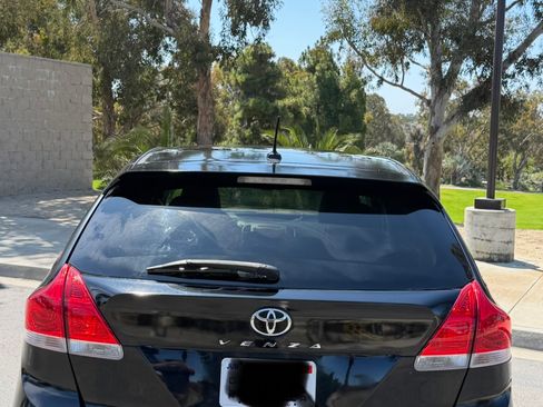 Used 2011 Toyota Venza w/ Leather Pkg FWD image 4