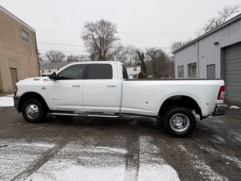 Used 2022 RAM 3500 Big Horn image 2