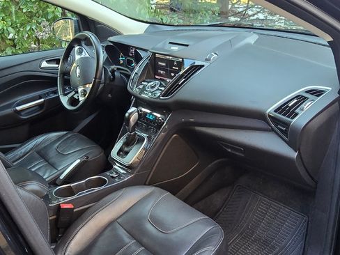 Used 2013 Ford Escape Titanium w/ Parking Technology Pkg image 18