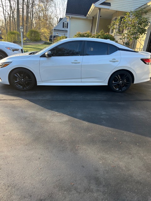 Used 2020 Nissan Sentra SR w/ Premium Package FWD image 1