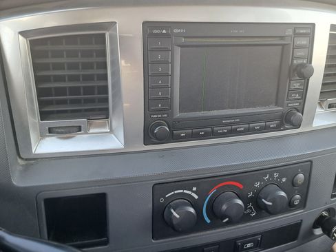 Used 2007 Dodge Ram 1500 Truck SLT w/ Trailer Tow Group image 8