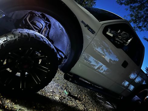 Used 2012 Ford F150 XLT w/ Trailer Tow Pkg image 1