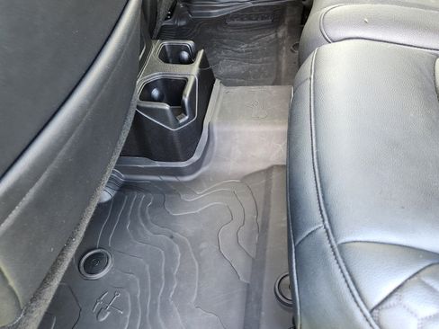 Used 2024 Jeep Wrangler Unlimited Sport image 26