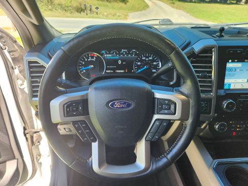 Used 2017 Ford F250 Lariat w/ Lariat Ultimate Package image 12