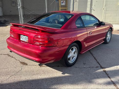 Used 1994 Ford Mustang GT image 4