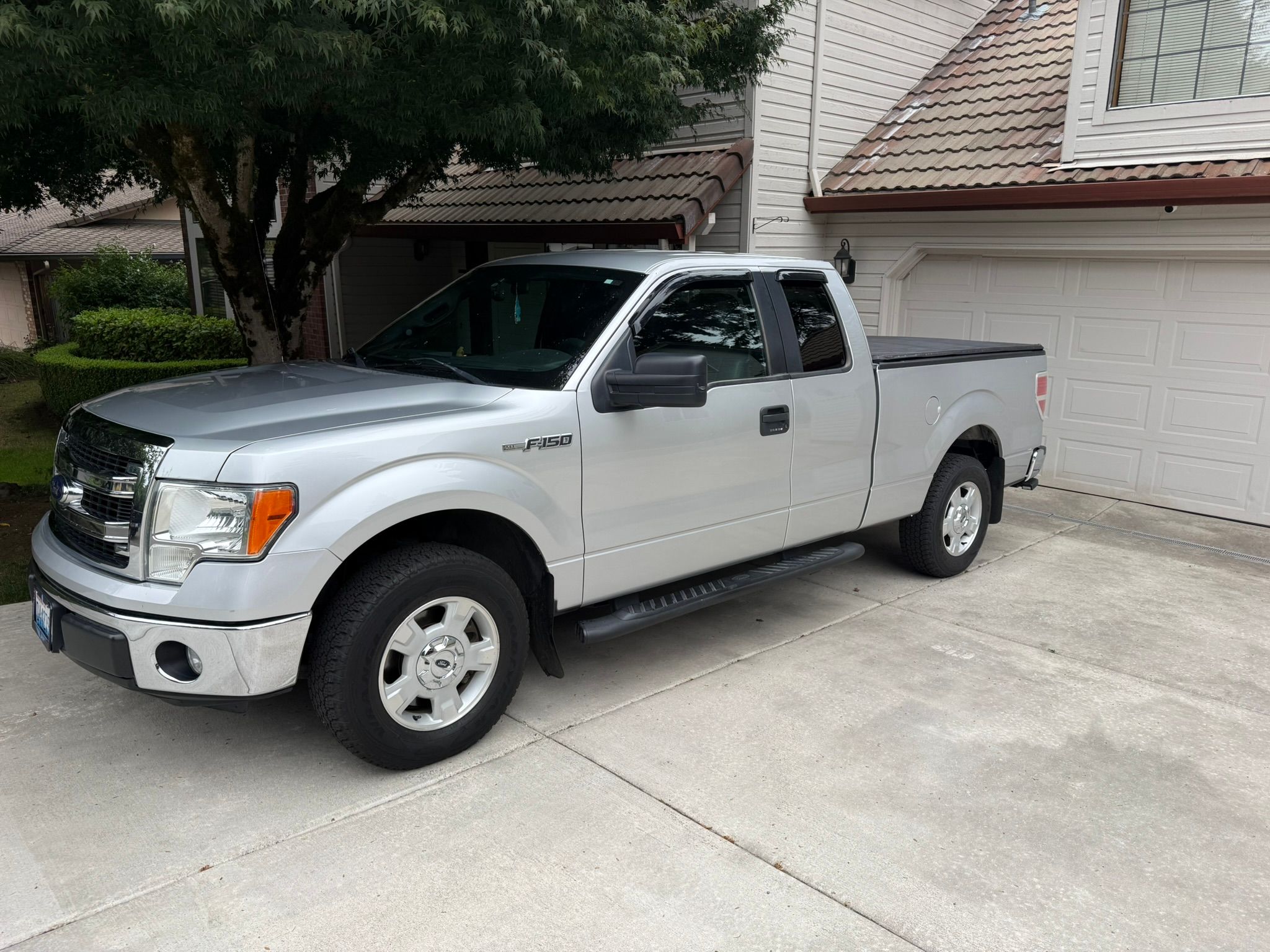 Used 2014 Ford F150 XLT RWD image 1