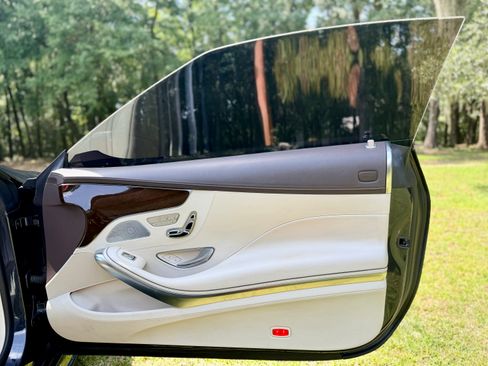 Used 2017 Mercedes-Benz S 550 Cabriolet image 22