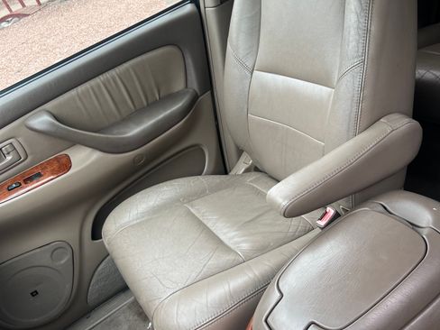 Used 2004 Toyota Tundra Limited image 9