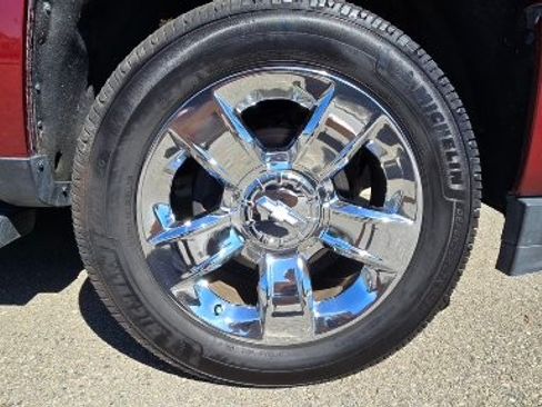 Used 2017 Chevrolet Silverado 1500 LTZ Z71 w/ LTZ Plus Package image 17