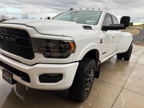 Used 2021 RAM 3500 Limited image 8