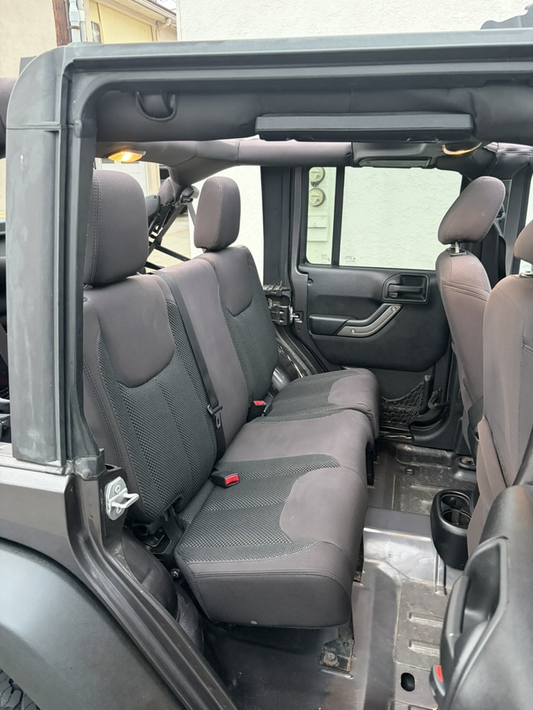 Used 2016 Jeep Wrangler Unlimited Sport AWD/4WD image 18