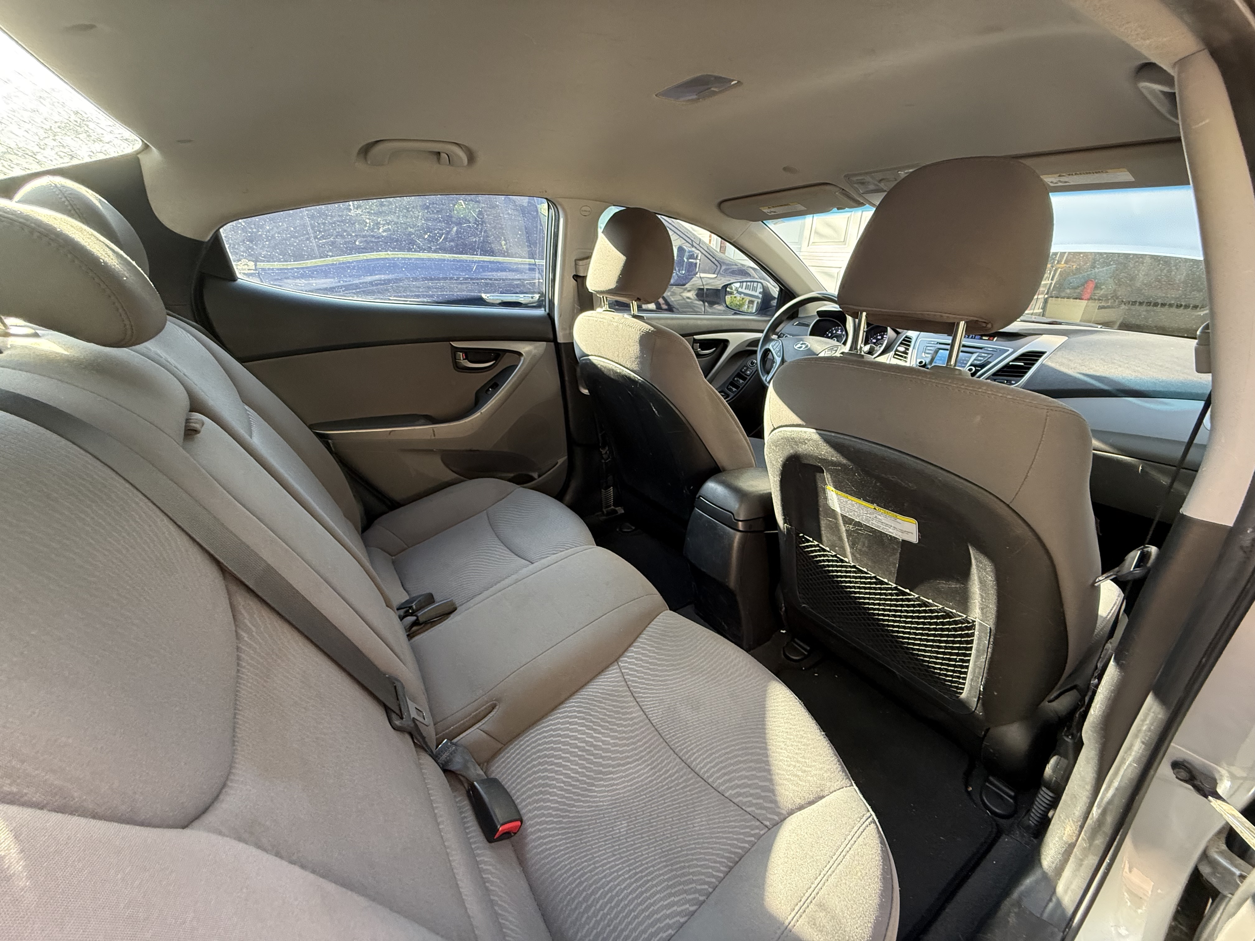 Used 2016 Hyundai Elantra SE w/ Option Group 02 FWD image 16