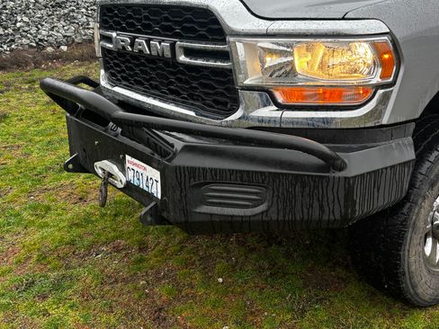 Used 2019 RAM 3500 Tradesman image 11