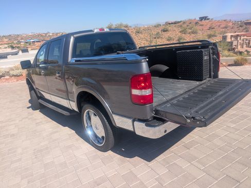 Used 2006 Lincoln Mark LT 4x4 image 8