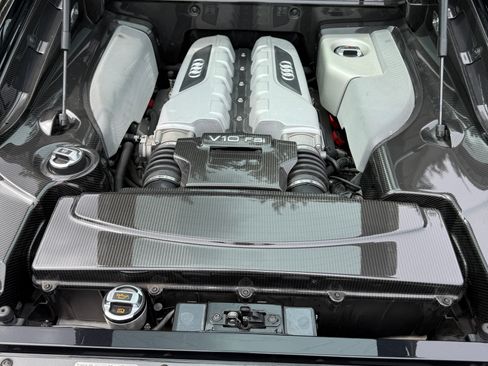 Used 2011 Audi R8 V10 AWD/4WD image 15